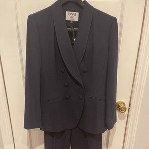 Kasper A.S.L. Size 8 Petite Navy Two Piece Pant Suite (NEW NEVER WORN)